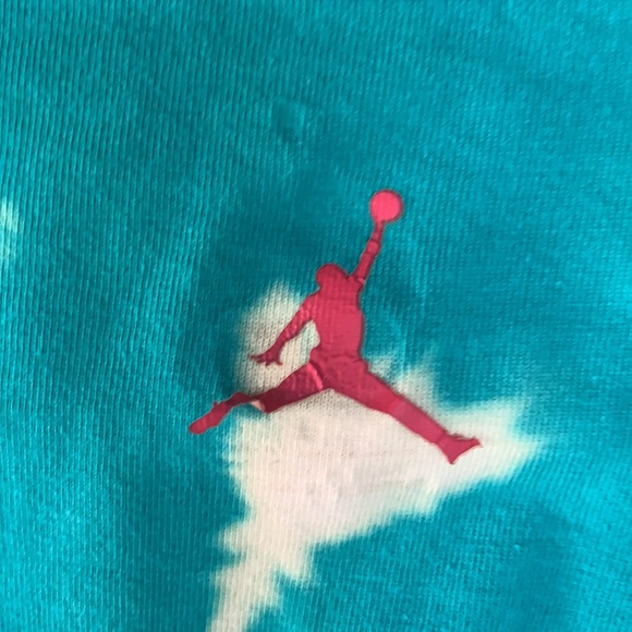 Custom Tie-Dye Jordan. Size Large. Blue. 90s vibe! - Picture 4 of 5